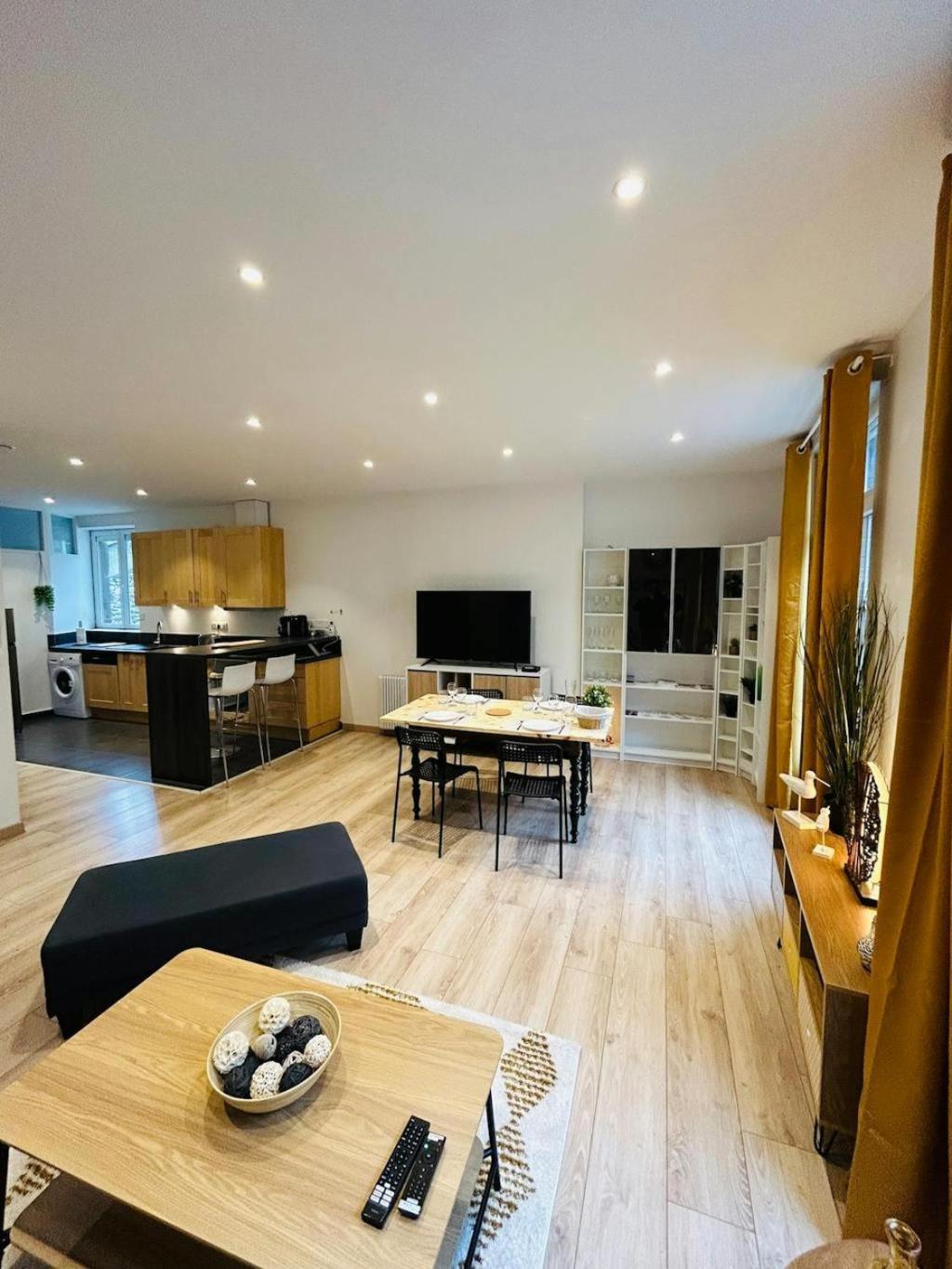 Apartamento L'Etape Des Sacres Reims Exterior foto