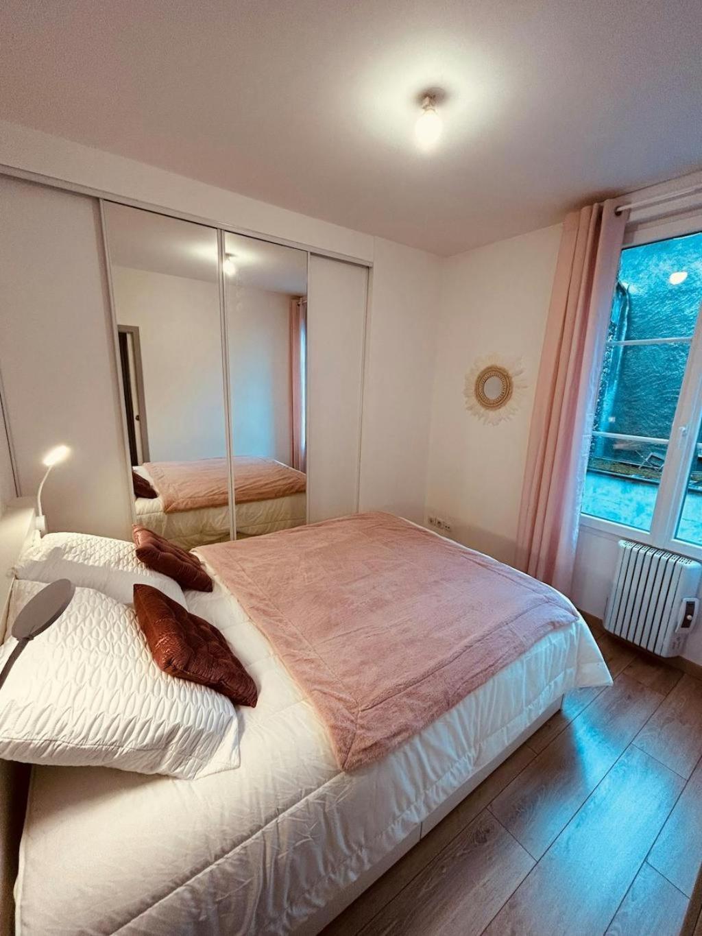 Apartamento L'Etape Des Sacres Reims Exterior foto